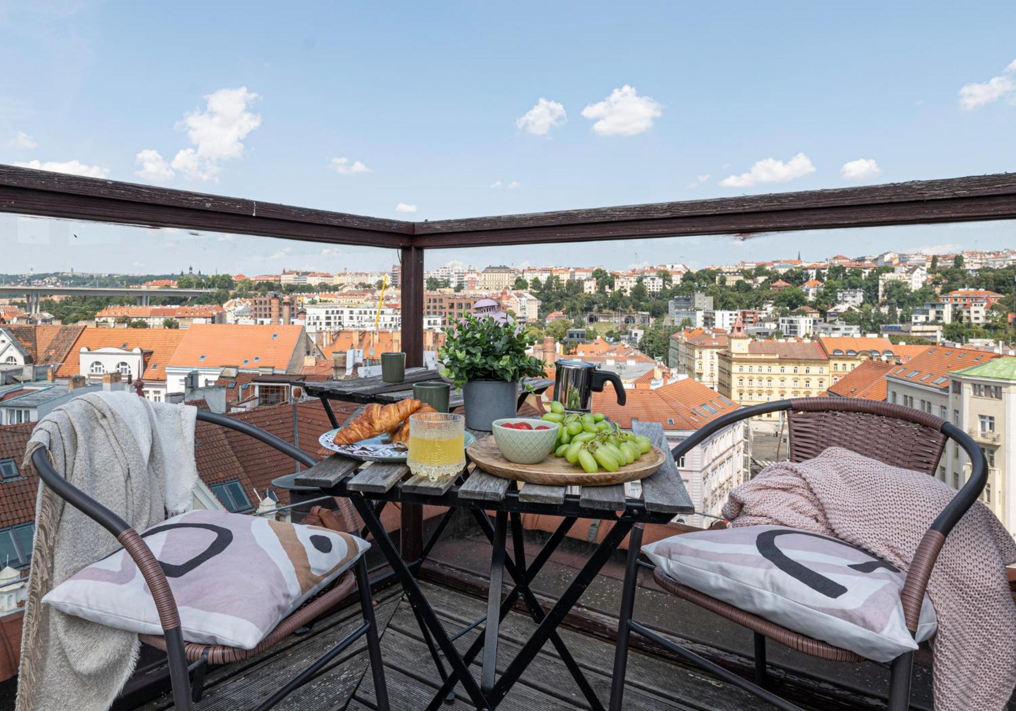 Prague Days - Terrace - Stunning View - Duplex Appartement Buitenkant foto